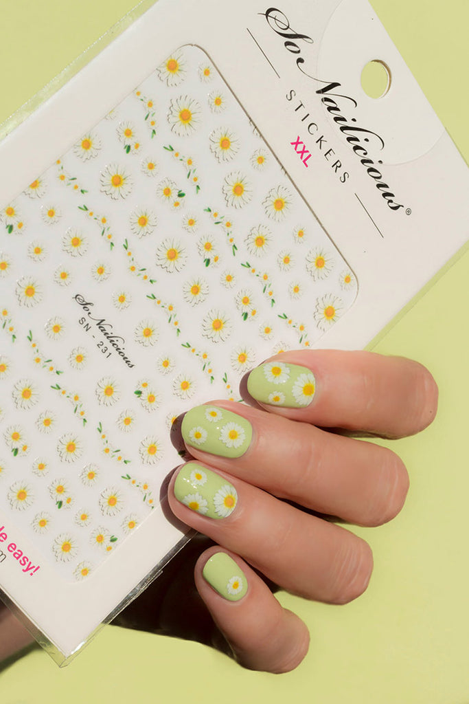 Daisy Nails with Daisy Garden SoNailicious stickers