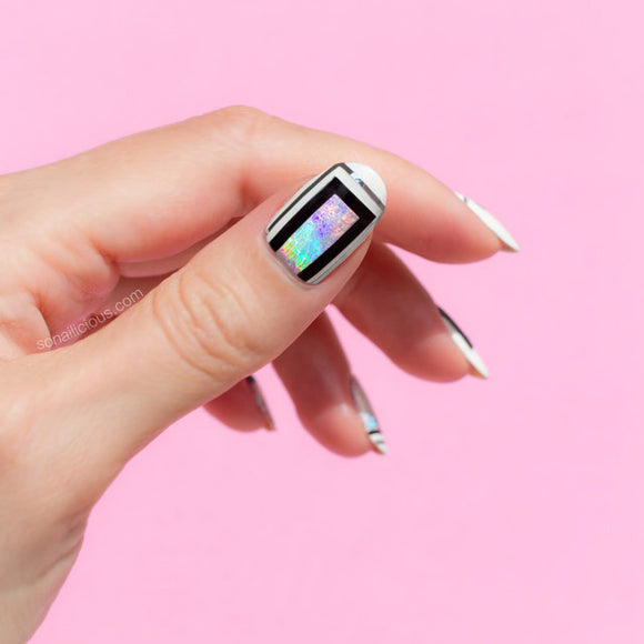 Holographic nail foil