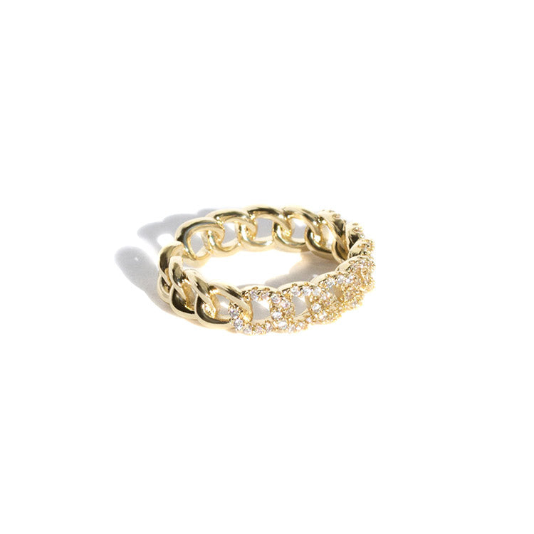Lustrous Chain Link ring with crystals
