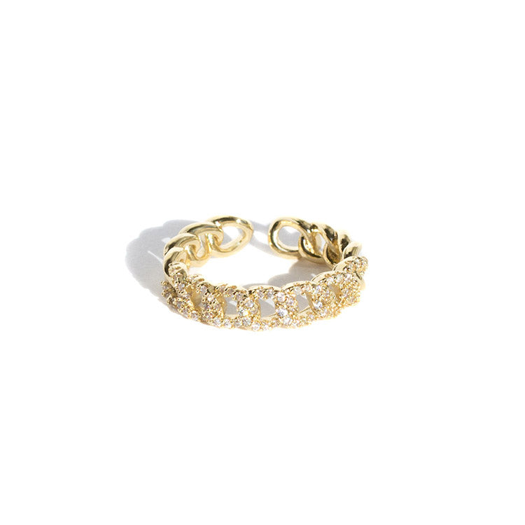 Lustrous Chain ring with crystals