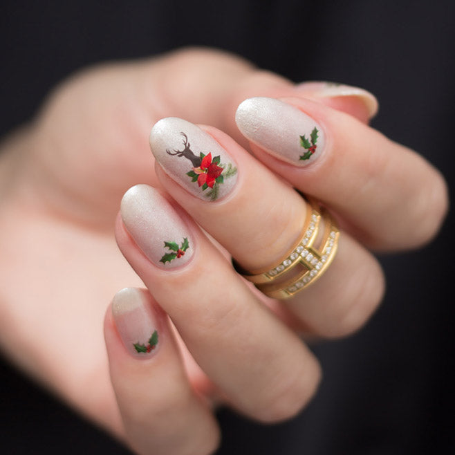 Deer Christmas nails with SoNailicious stickers 303