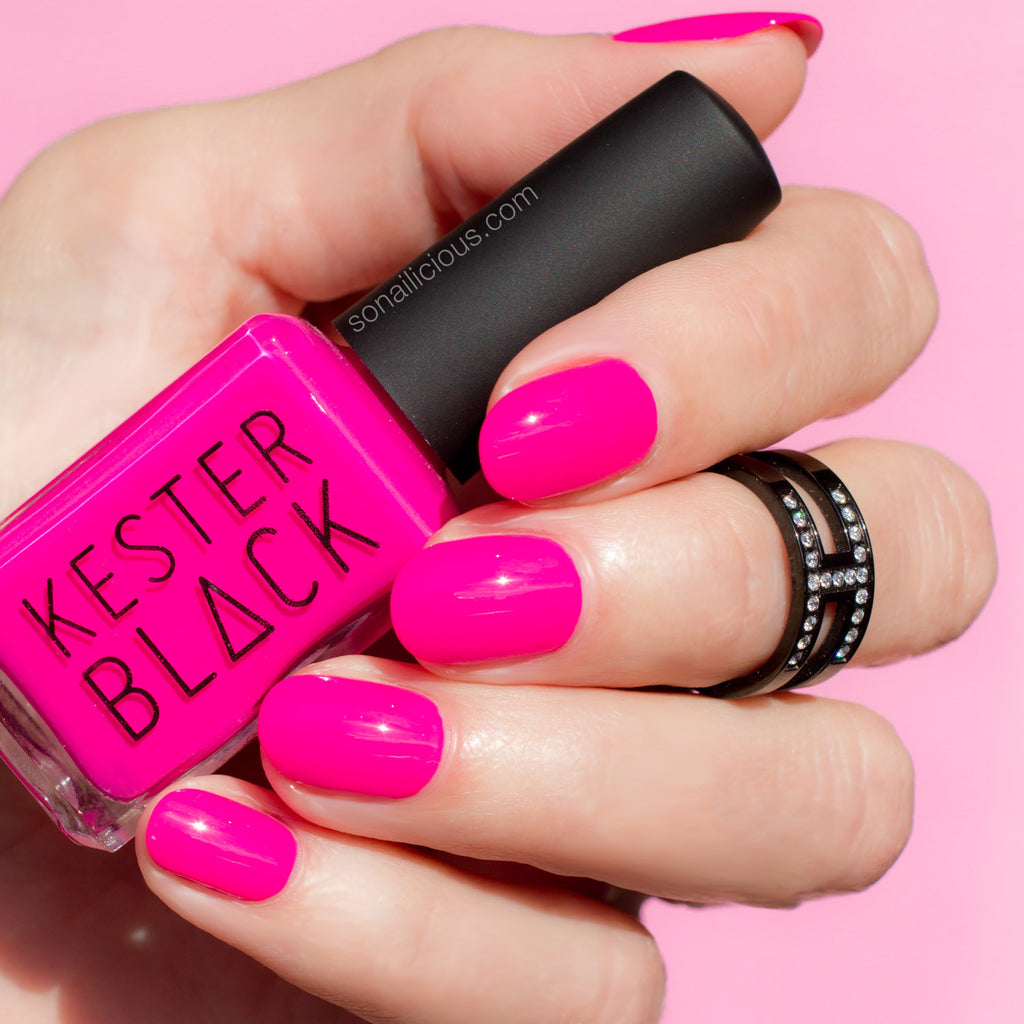 KESTER BLACK Barbie, bright pink nails